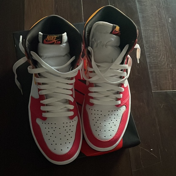 AUTHENTIC Air Jordan 1 retro high OG LT Fusion - Picture 4 of 8